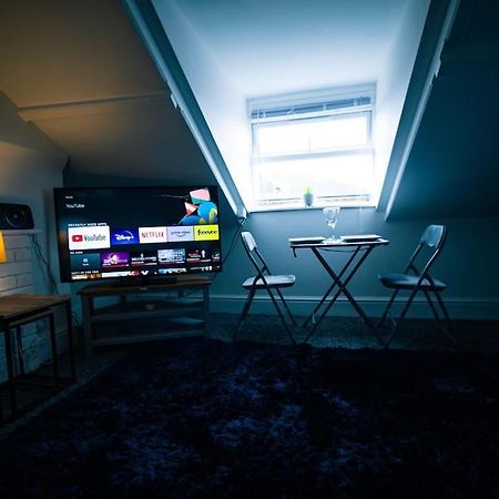 The Beach Suite - Top Floor With Easy Invest Lowestoft Bagian luar foto
