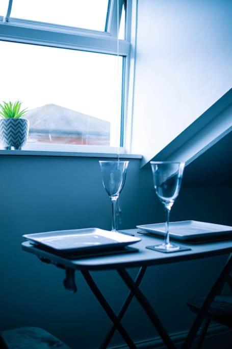 The Beach Suite - Top Floor With Easy Invest Lowestoft Bagian luar foto