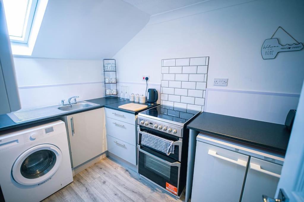 The Beach Suite - Top Floor With Easy Invest Lowestoft Bagian luar foto
